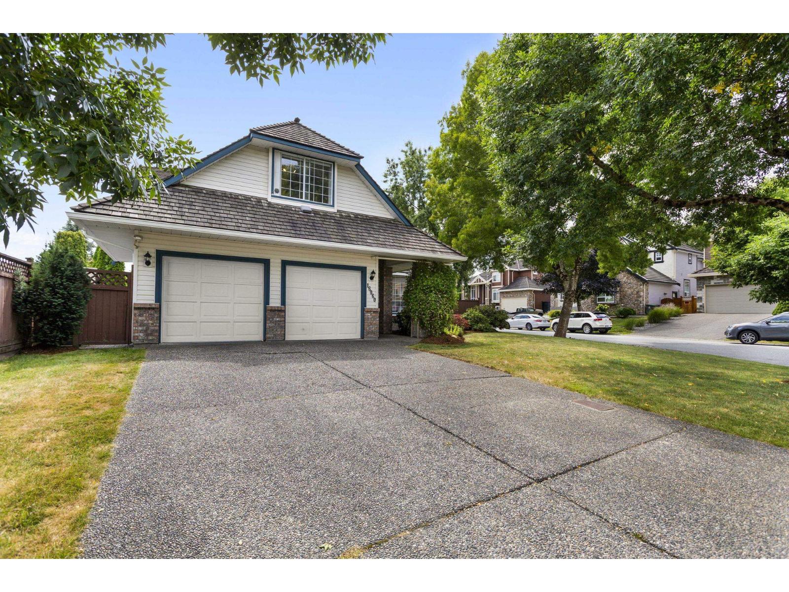 Photo 25 of 16060 93 Avenue, Surrey BC