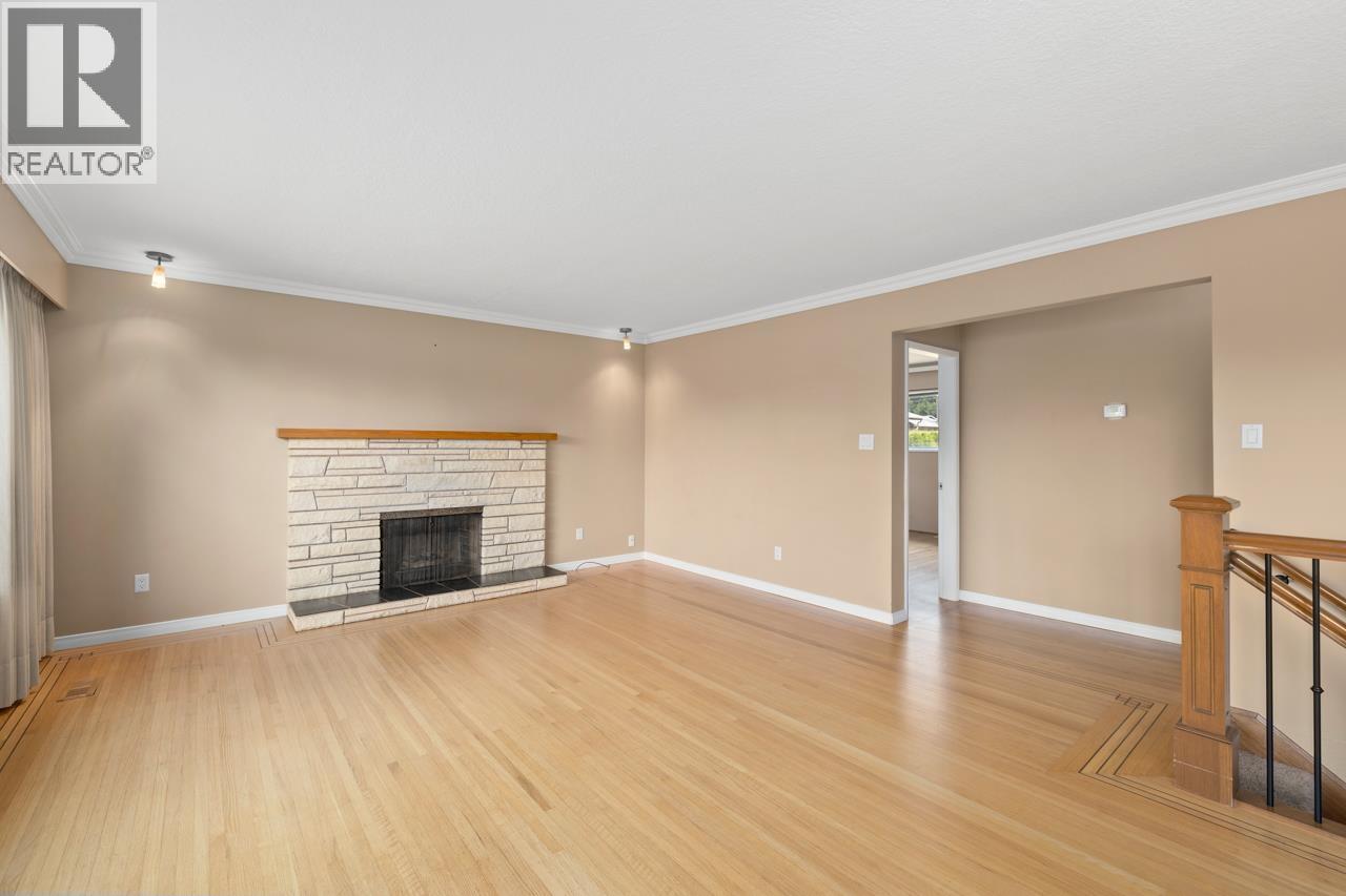 Photo 30 of 879 Thermal Drive, Coquitlam BC