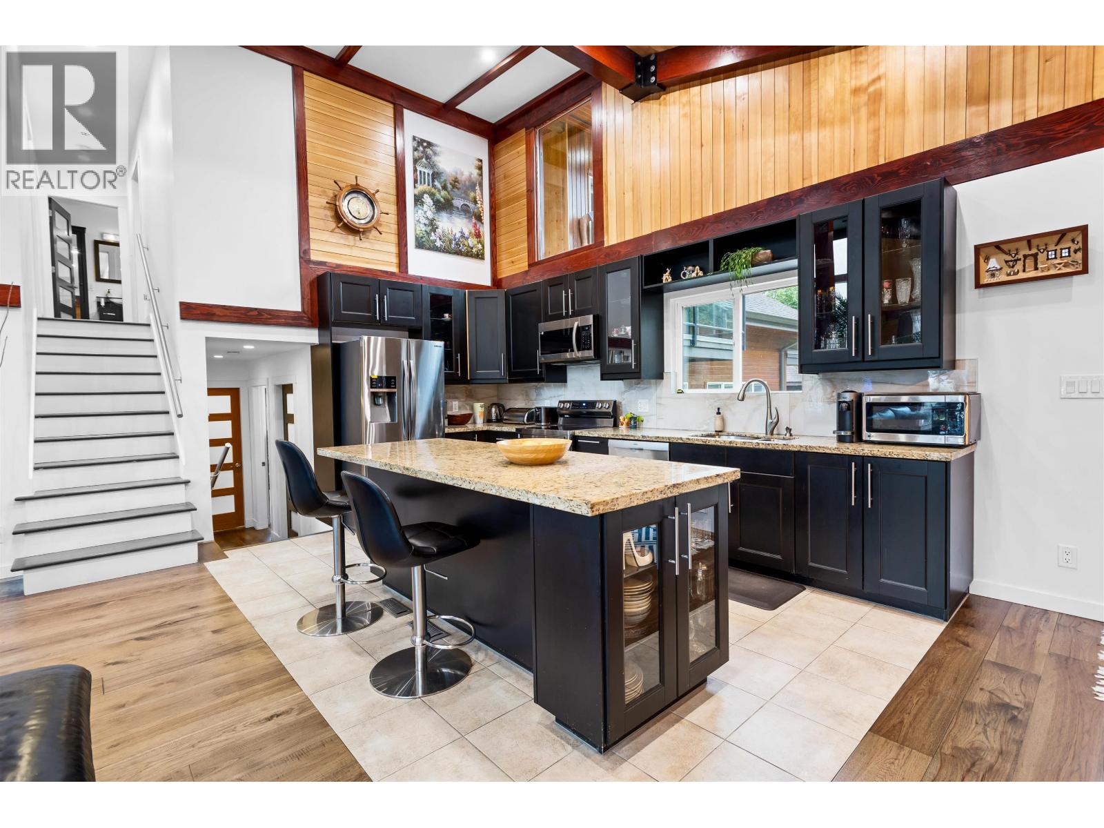 852 WRIGHT AVENUE, Port Coquitlam