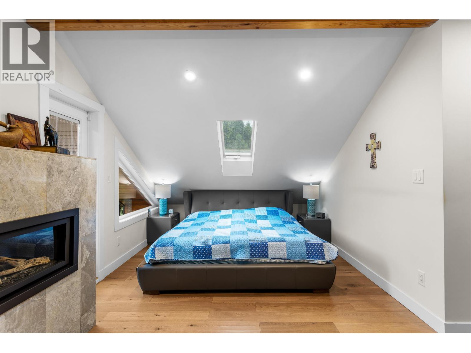 852 WRIGHT AVENUE, Port Coquitlam