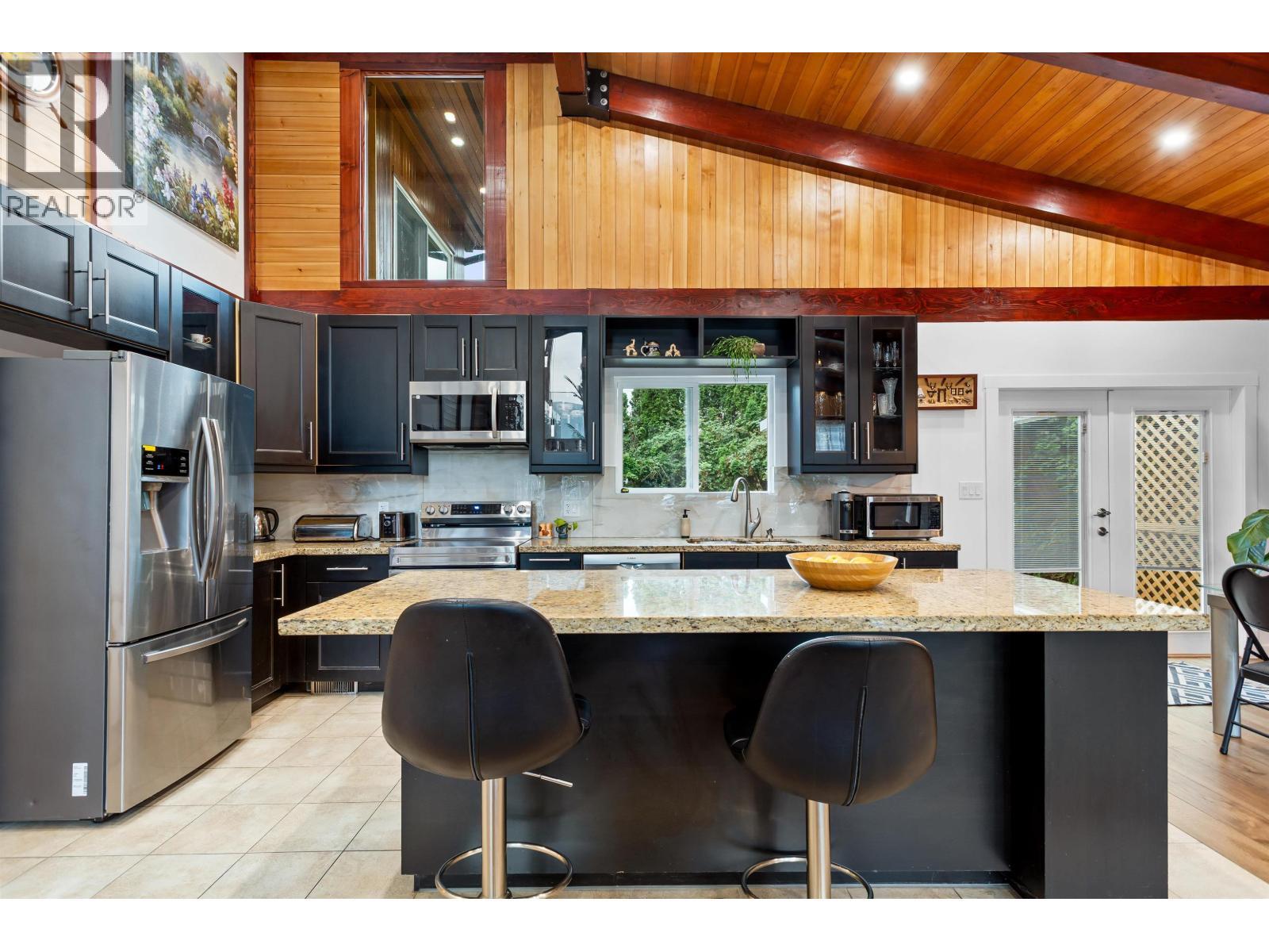 852 WRIGHT AVENUE, Port Coquitlam
