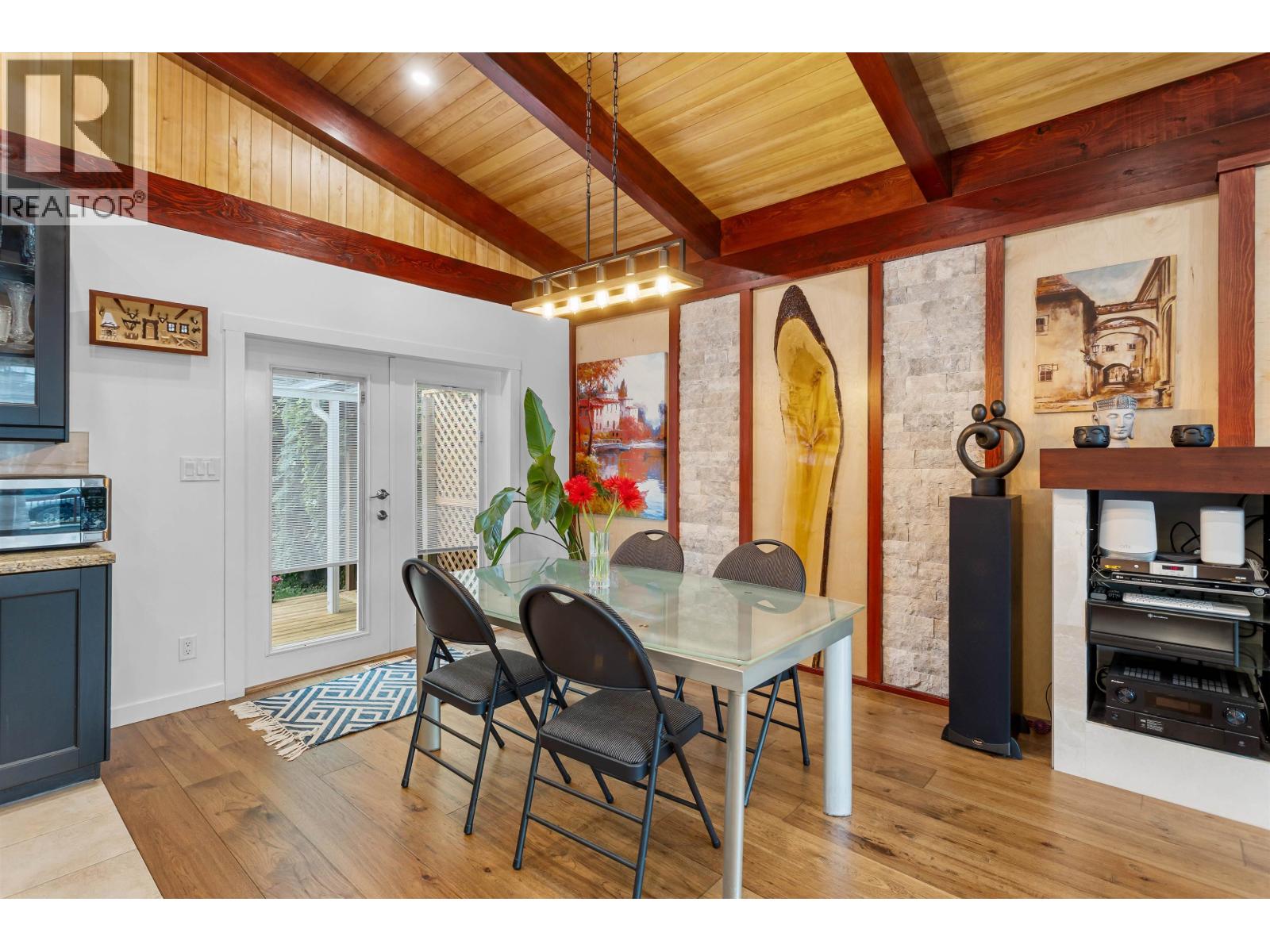 852 WRIGHT AVENUE, Port Coquitlam