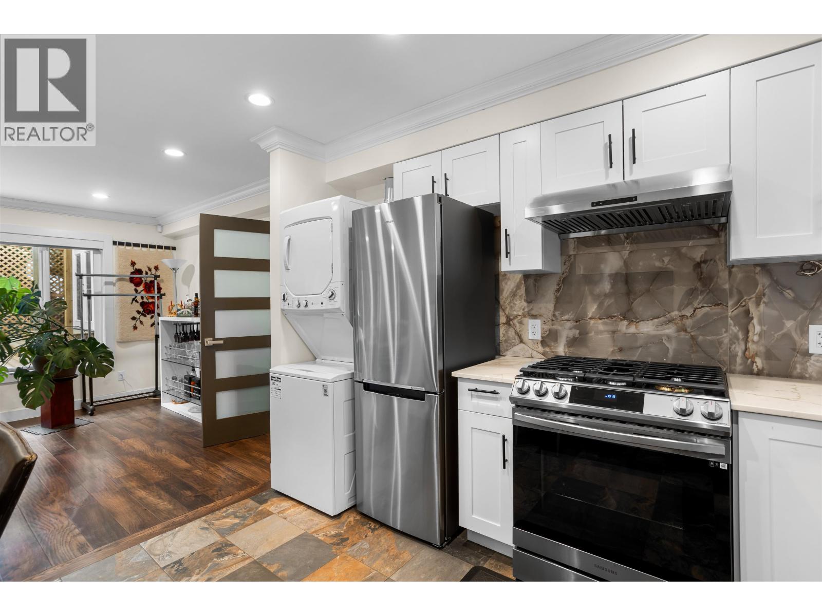 852 WRIGHT AVENUE, Port Coquitlam