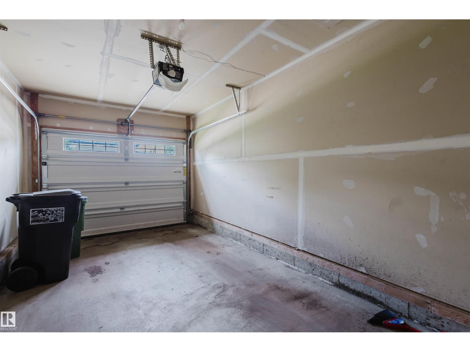 Photo 23 of 9 6520 2 Av Sw, Edmonton AB
