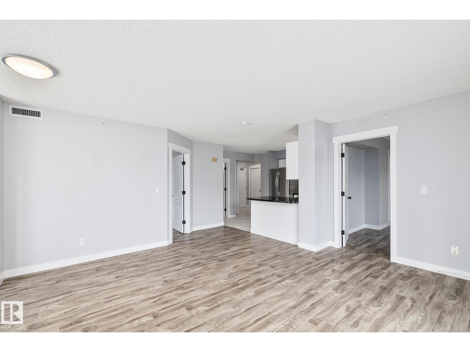 Photo 32 of 204 10909 103 Av Nw, Edmonton AB