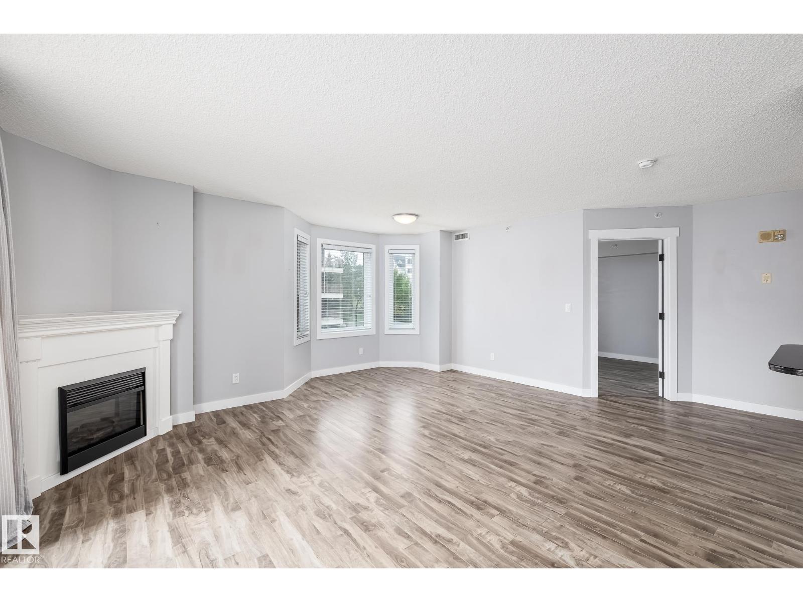 Photo 21 of 204 10909 103 Av Nw, Edmonton AB