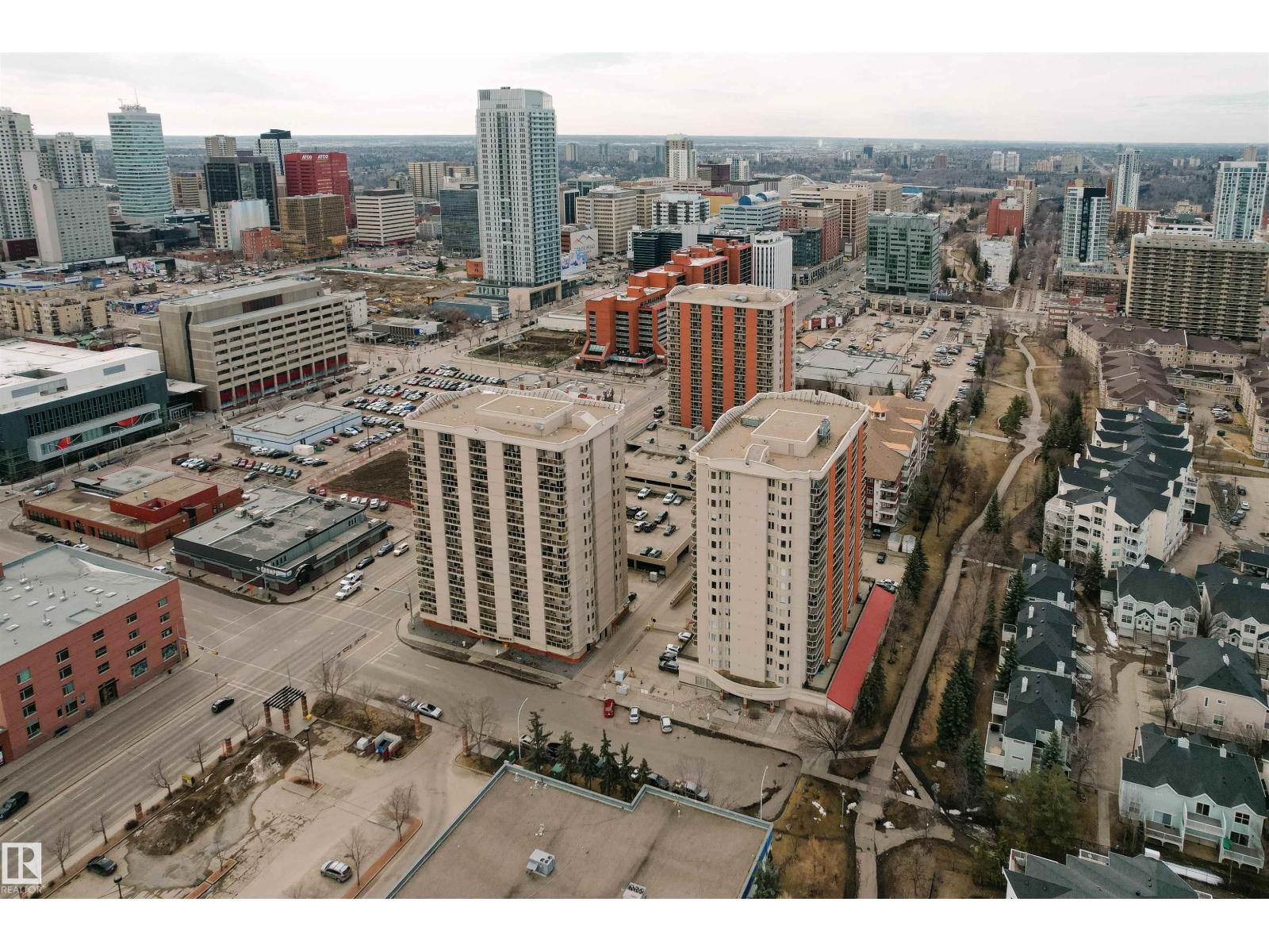 Photo 4 of 204 10909 103 Av Nw, Edmonton AB