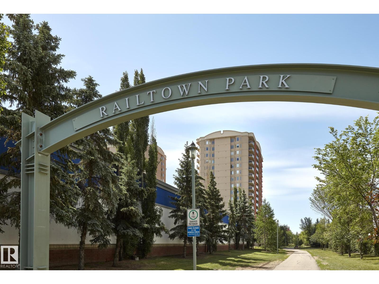 Photo 6 of 204 10909 103 Av Nw, Edmonton AB