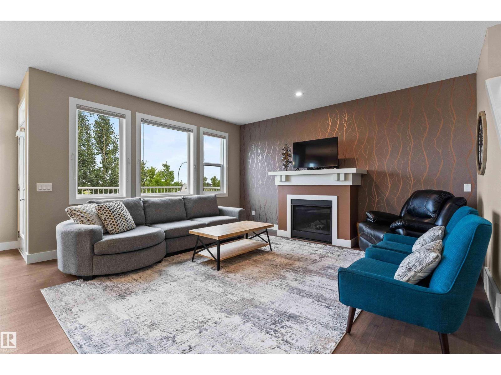 Photo 1 of 20 Aldridge Cr, Sherwood Park AB