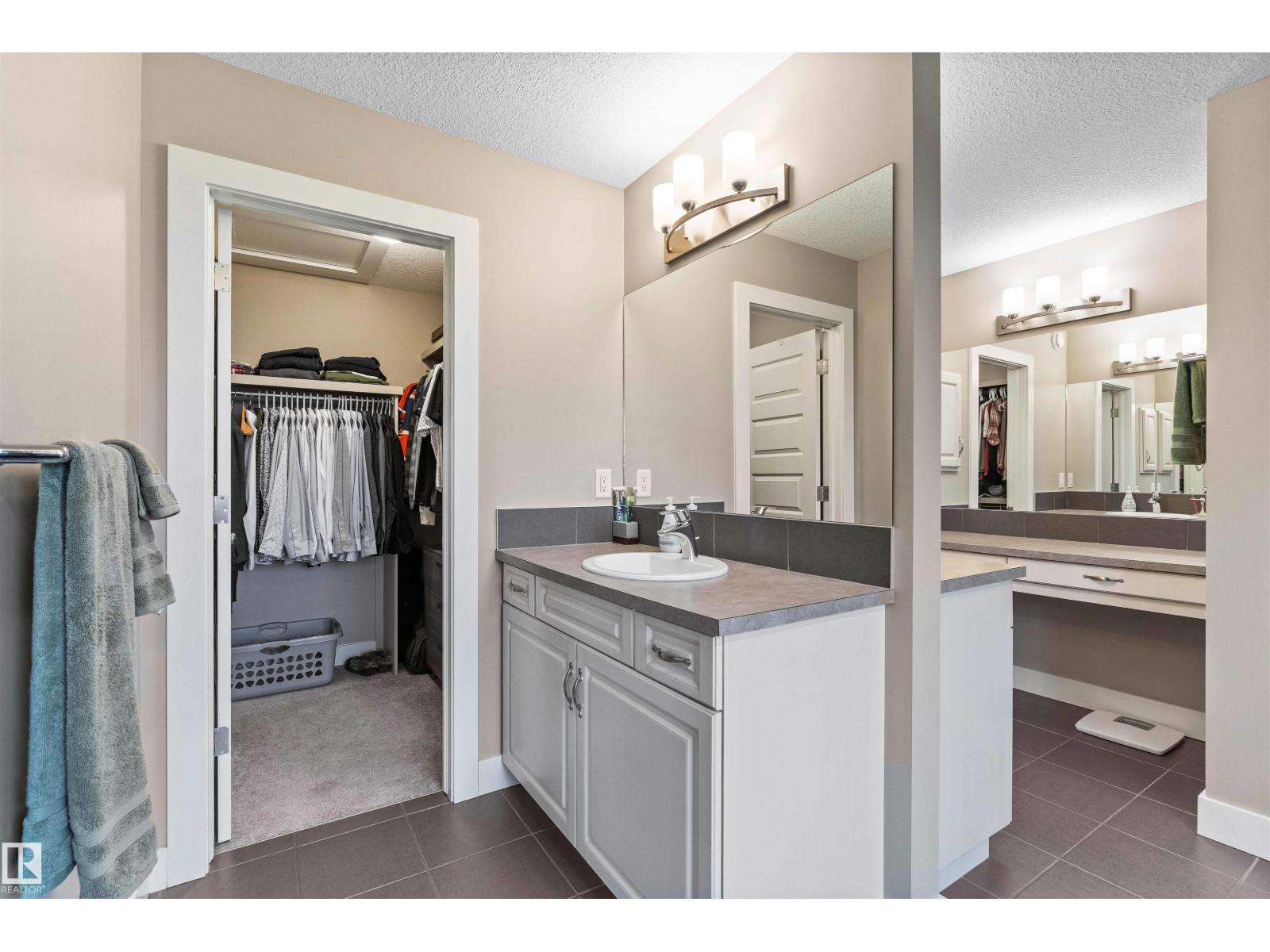 Photo 56 of 20 Aldridge Cr, Sherwood Park AB
