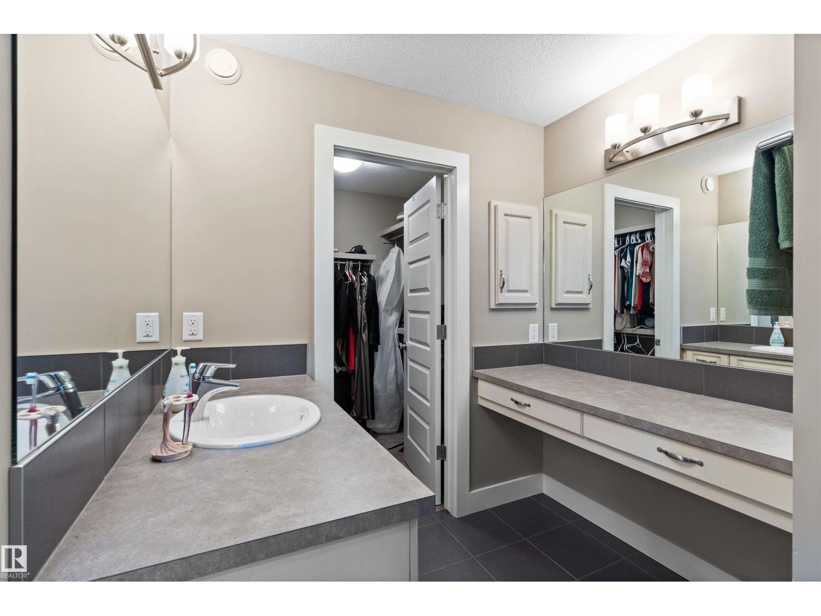 Photo 57 of 20 Aldridge Cr, Sherwood Park AB