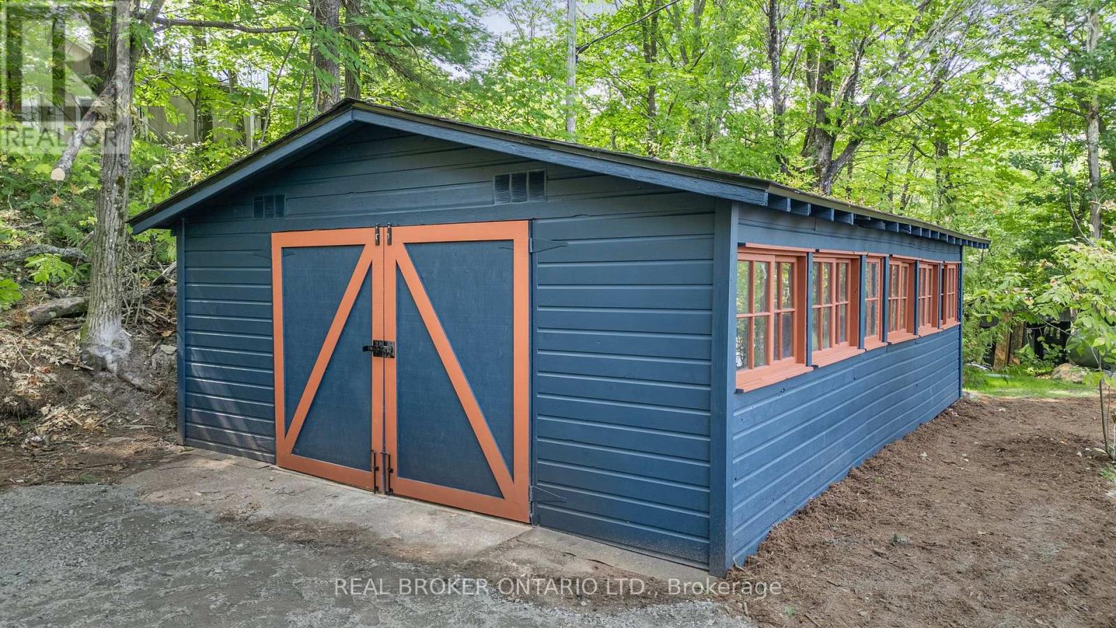 Photo 11 of 3 1148 South Muldrew Lake Road N, Gravenhurst ON