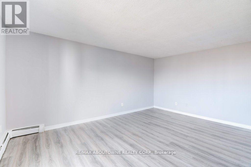 Photo 17 of 903 81 Charlton Avenue E, Hamilton ON