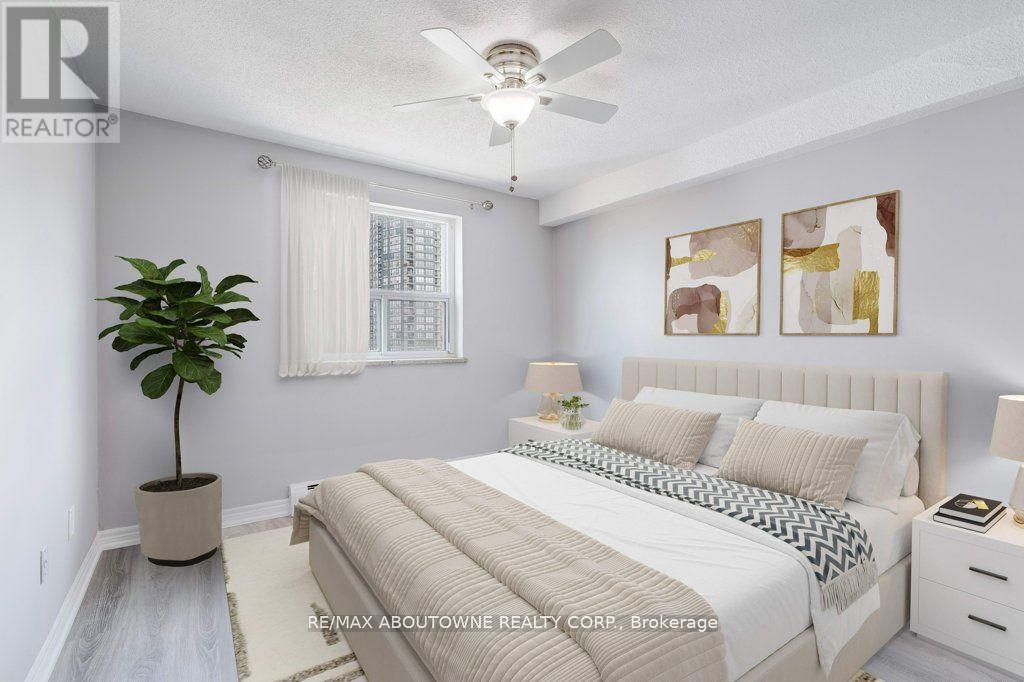 Photo 5 of 903 81 Charlton Avenue E, Hamilton ON