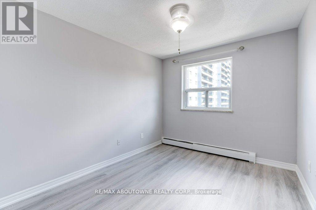 Photo 7 of 903 81 Charlton Avenue E, Hamilton ON