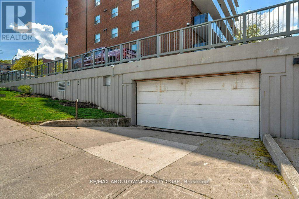 Photo 16 of 903 81 Charlton Avenue E, Hamilton ON