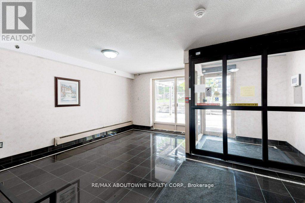 Photo 30 of 903 81 Charlton Avenue E, Hamilton ON