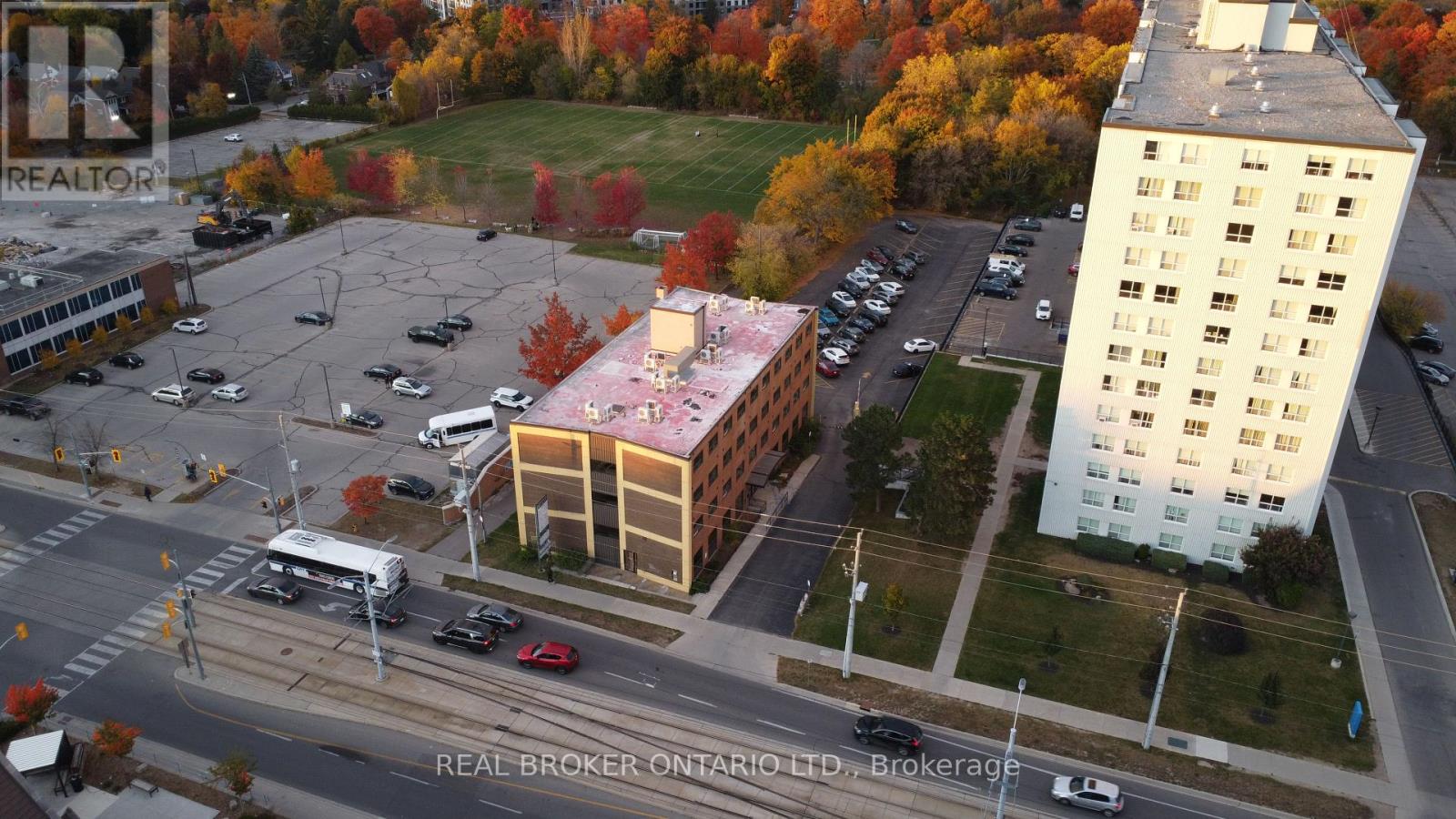 Photo 2 of 824 King Street W, Kitchener ON