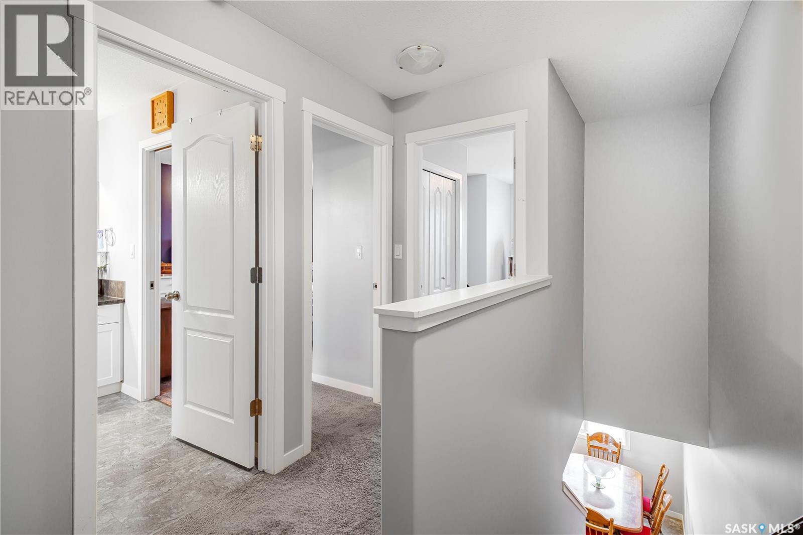 Photo 4 of 303 3440 Avonhurst Drive, Regina SK