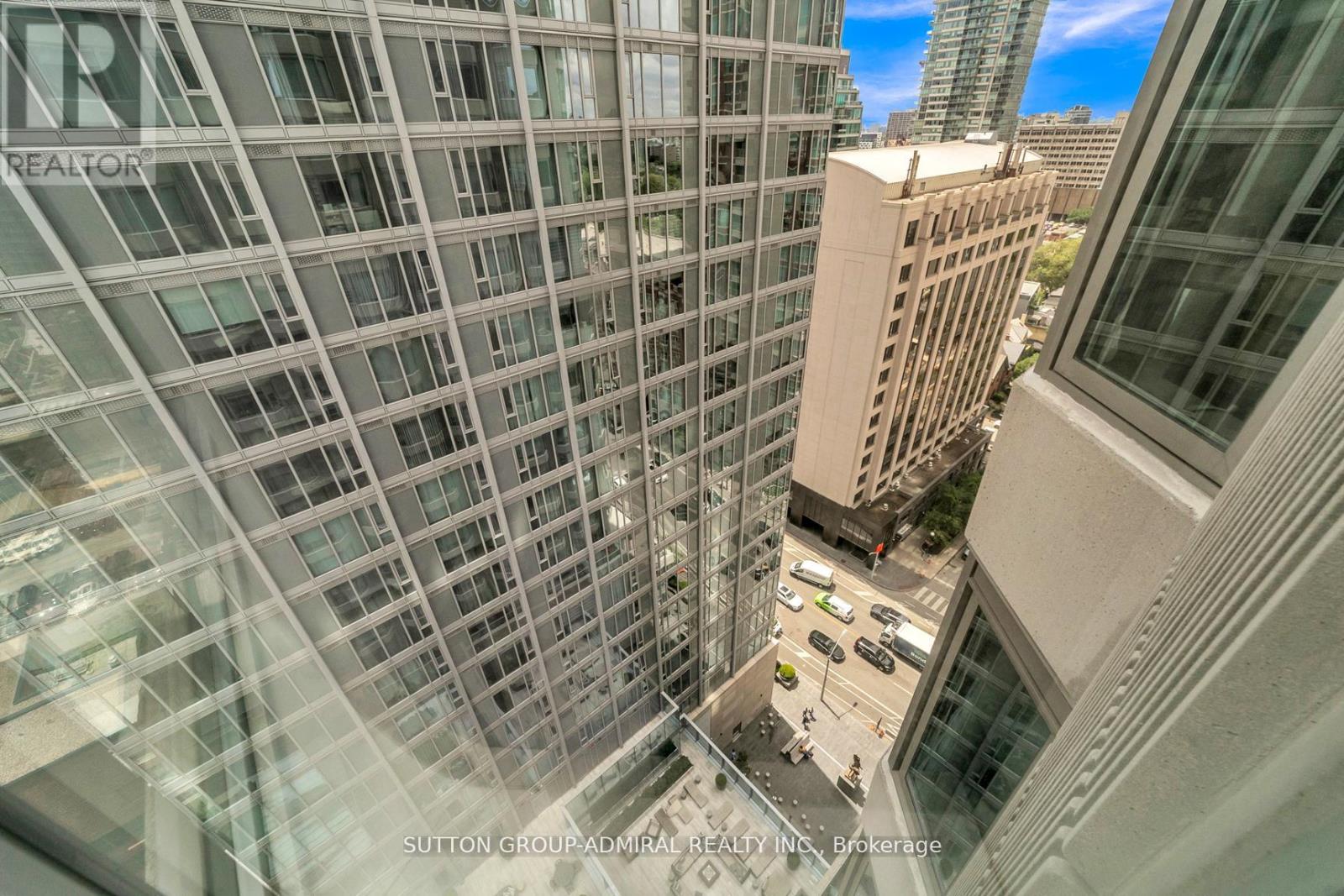 Photo 19 of 1908 155 Yorkville Avenue, Toronto ON