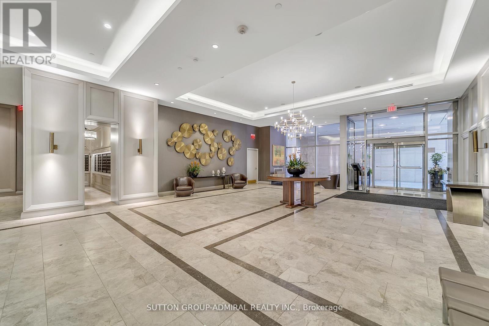 Photo 2 of 1908 155 Yorkville Avenue, Toronto ON