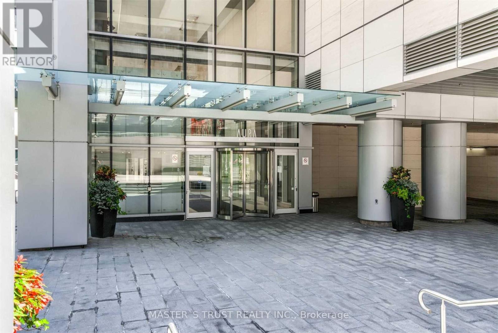 Photo 9 of 5504 386 Yonge Street, Toronto ON