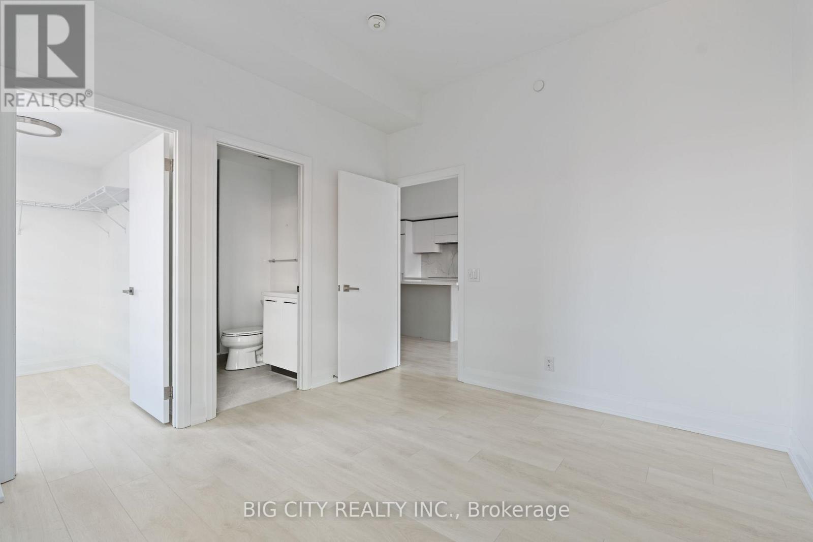 Photo 35 of 605 33 Frederick Todd Way, Toronto ON