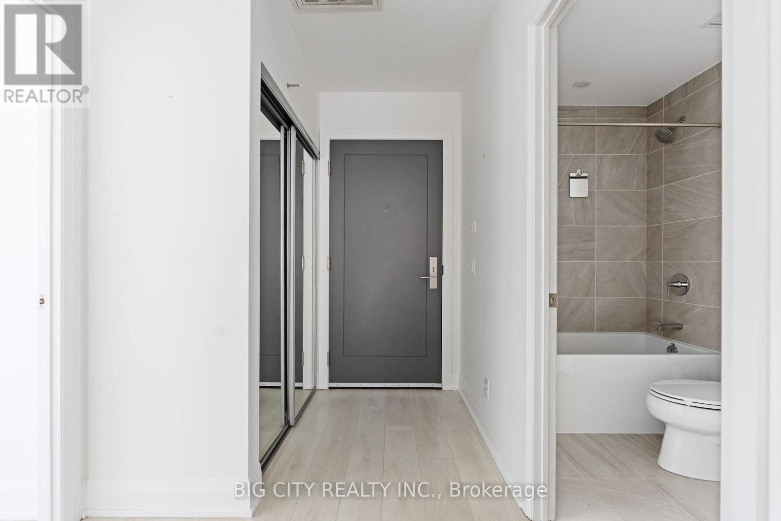 Photo 21 of 605 33 Frederick Todd Way, Toronto ON