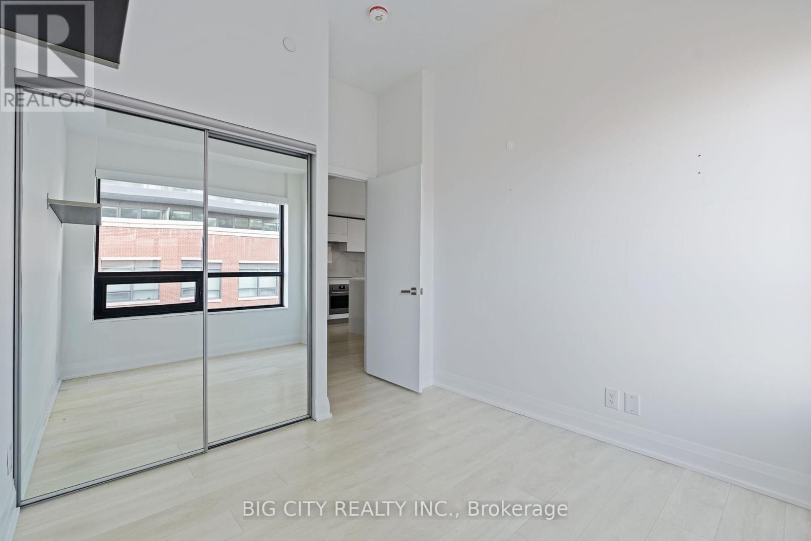 Photo 18 of 605 33 Frederick Todd Way, Toronto ON