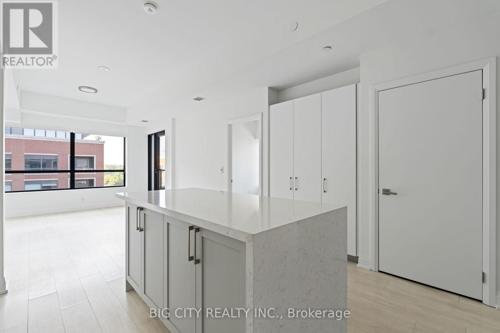 Photo 29 of 605 33 Frederick Todd Way, Toronto ON