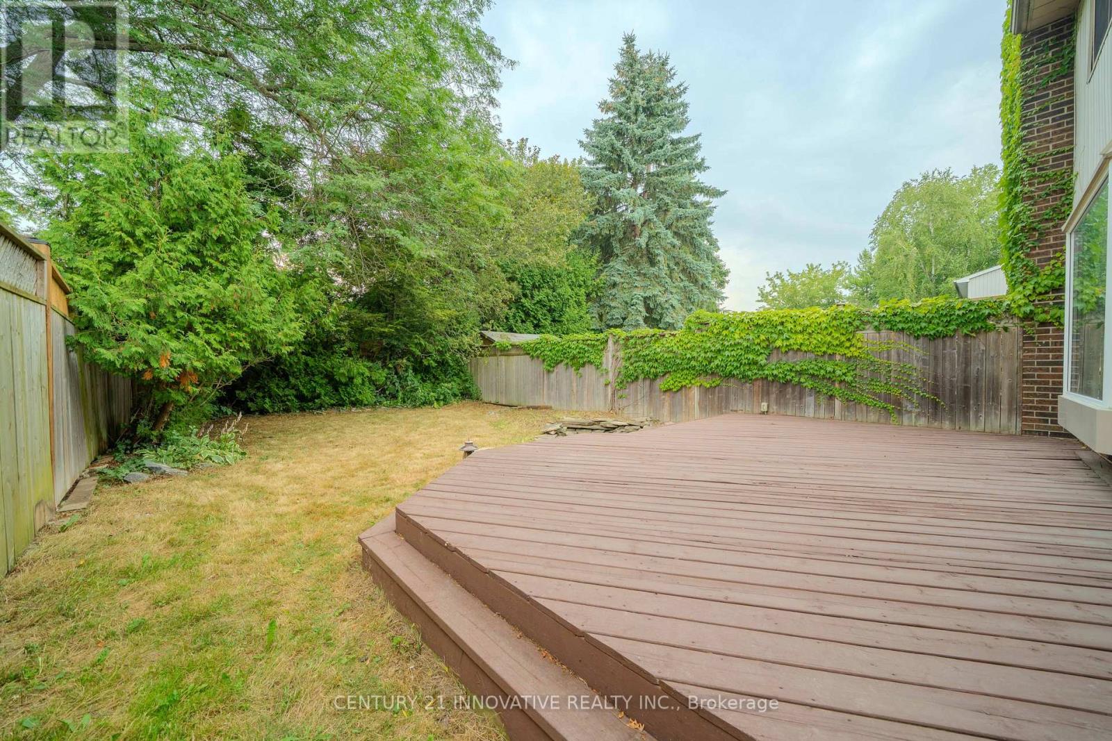 Photo 11 of 1764 Listowell Crescent, Pickering ON