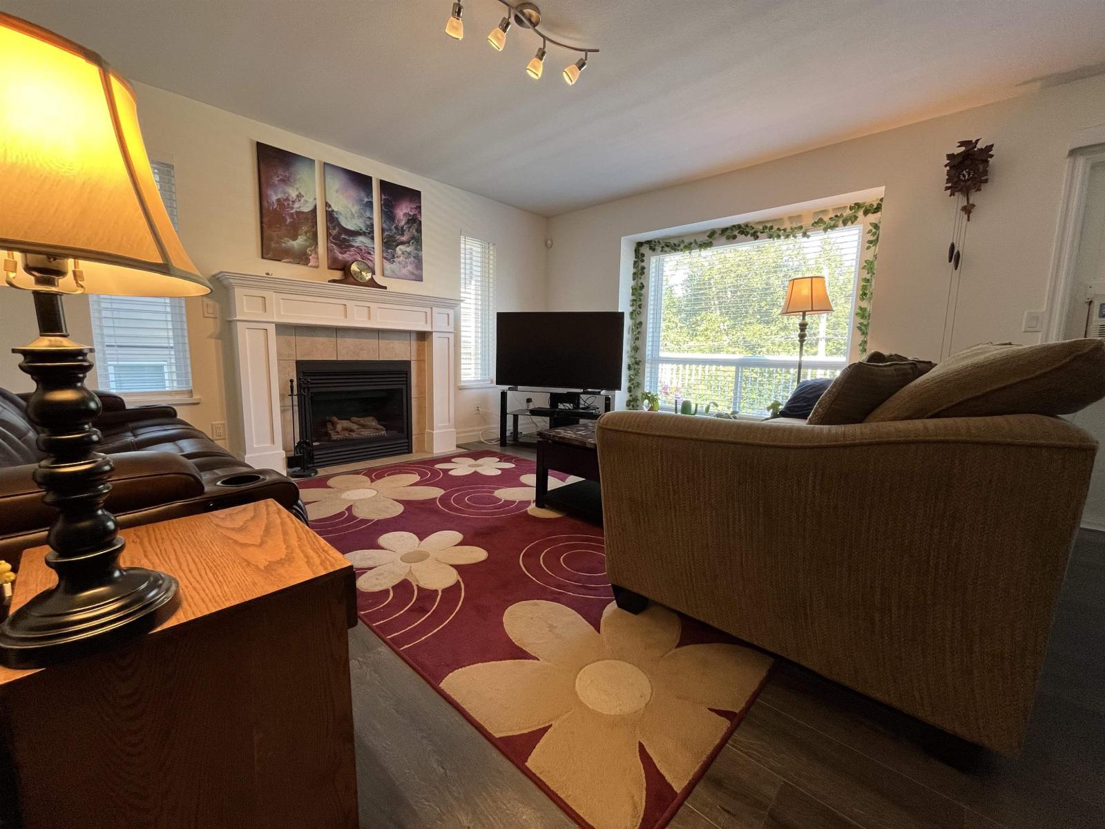 Photo 4 of 5800 Jinkerson Road Promontory, Chilliwack BC
