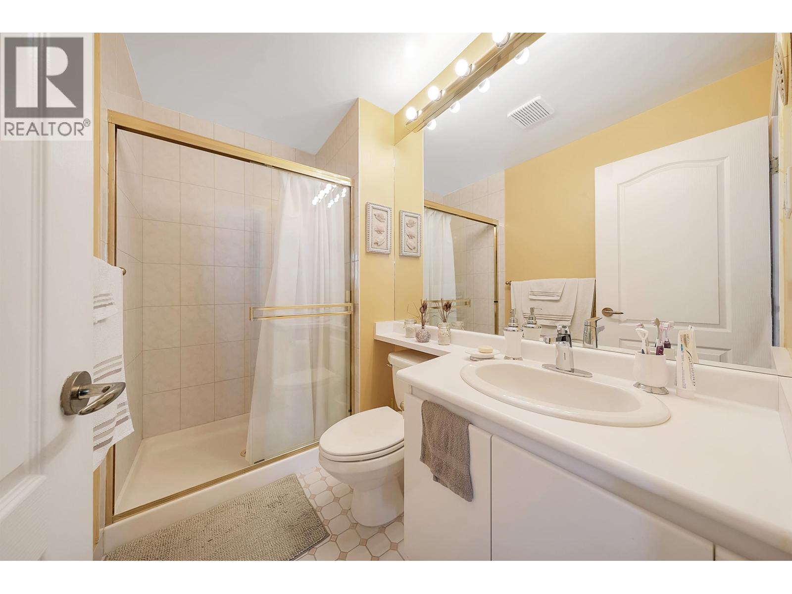 Photo 10 of 2401 6888 Station Hill Drive, Burnaby BC