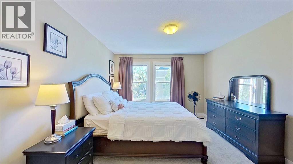 Photo 3 of 1304 Evanston Square Nw, Calgary AB