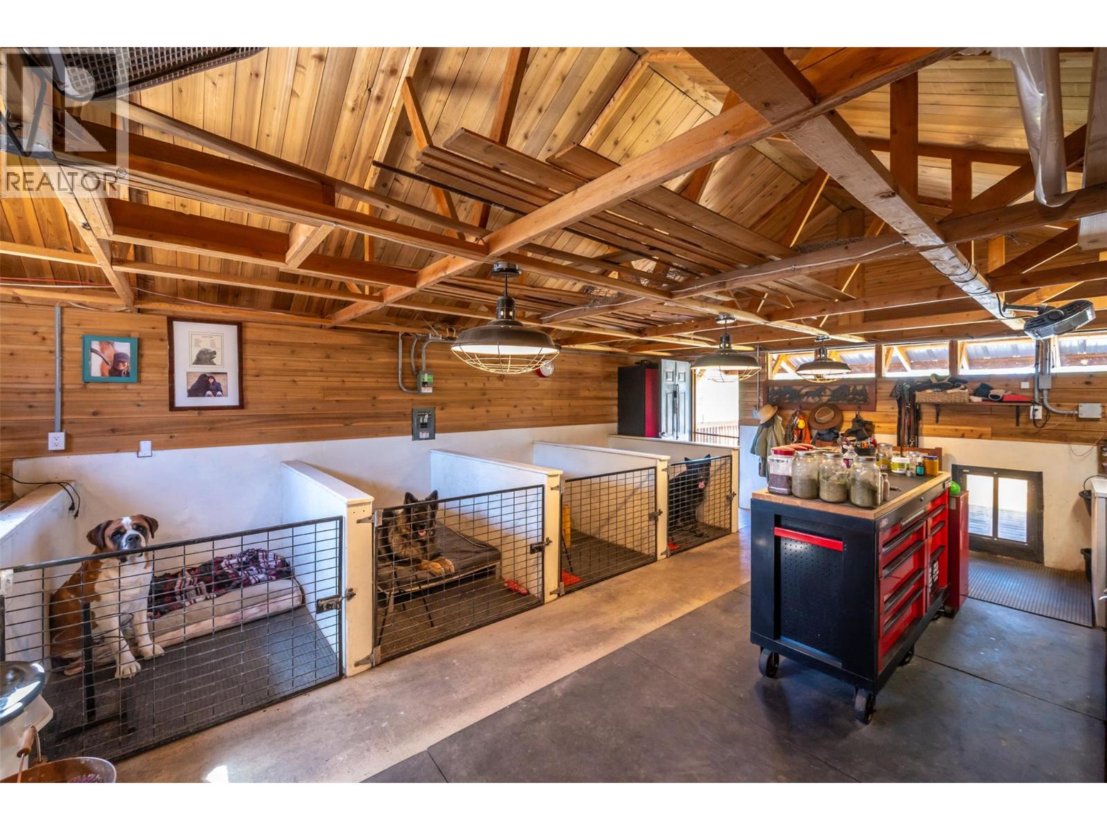 156 Porcupine Place, Oliver