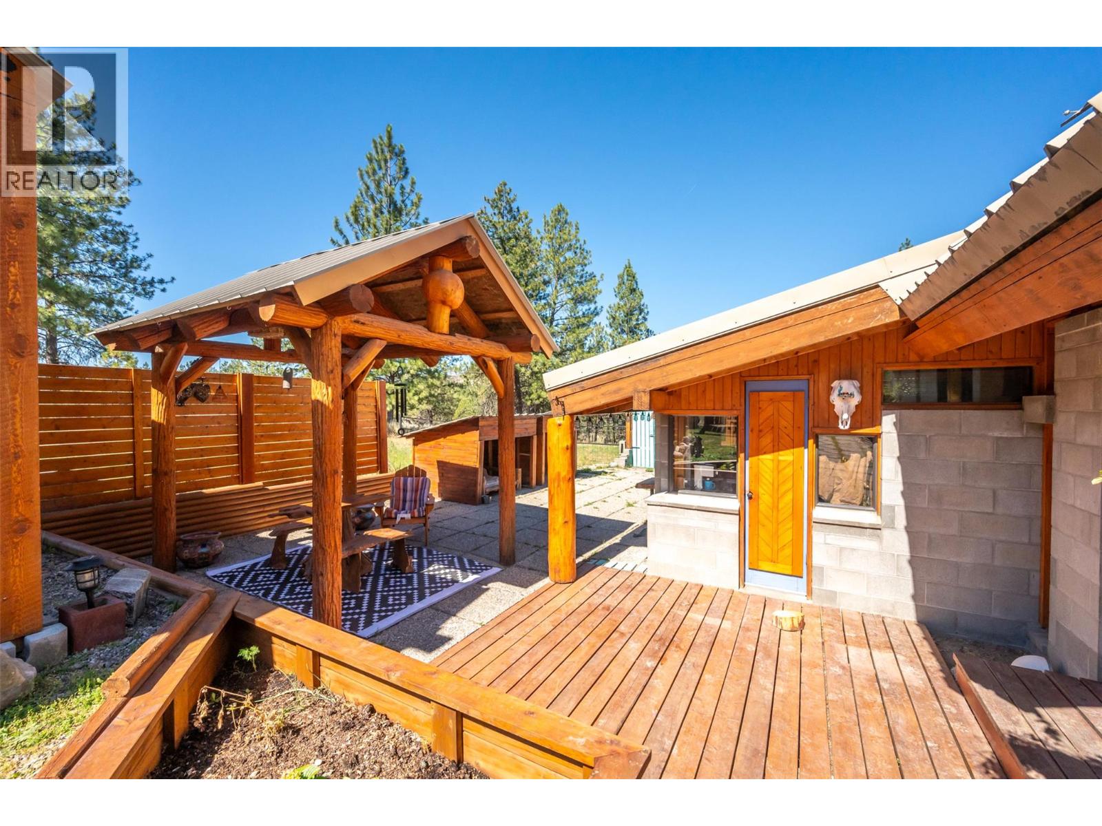 156 Porcupine Place, Oliver