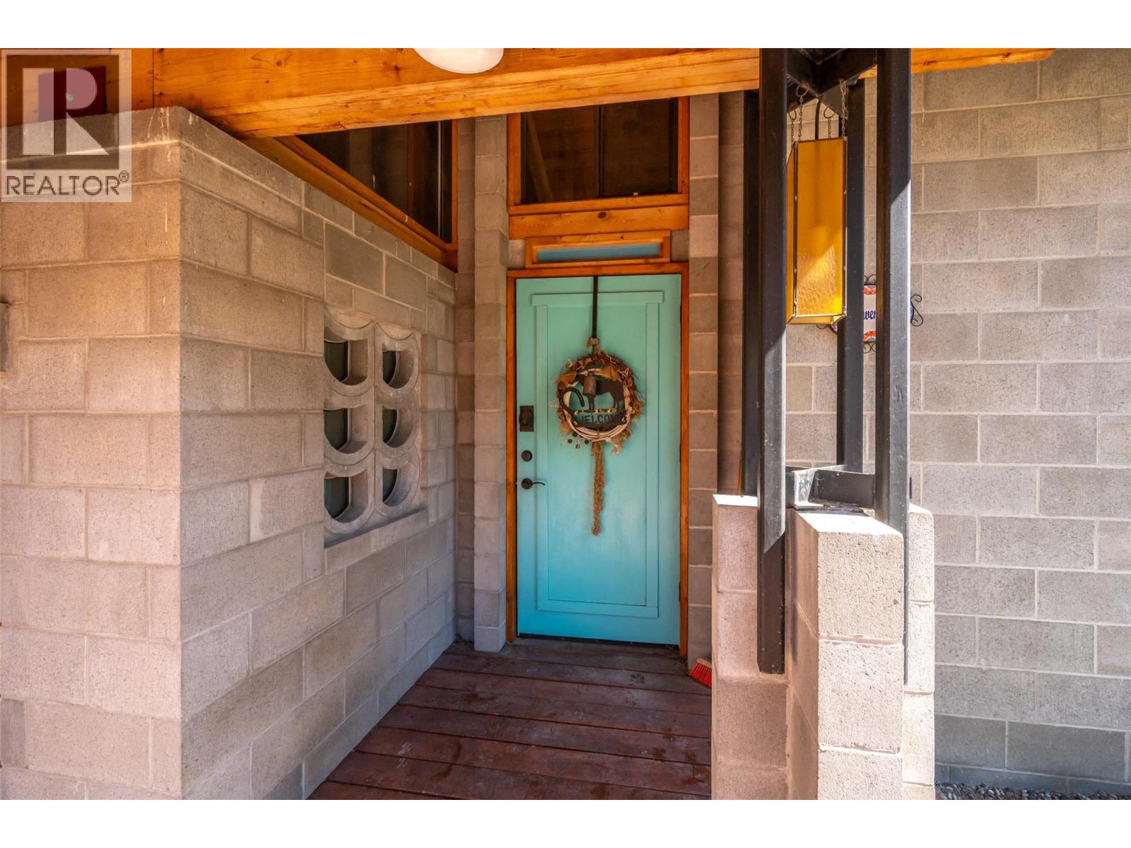 156 Porcupine Place, Oliver