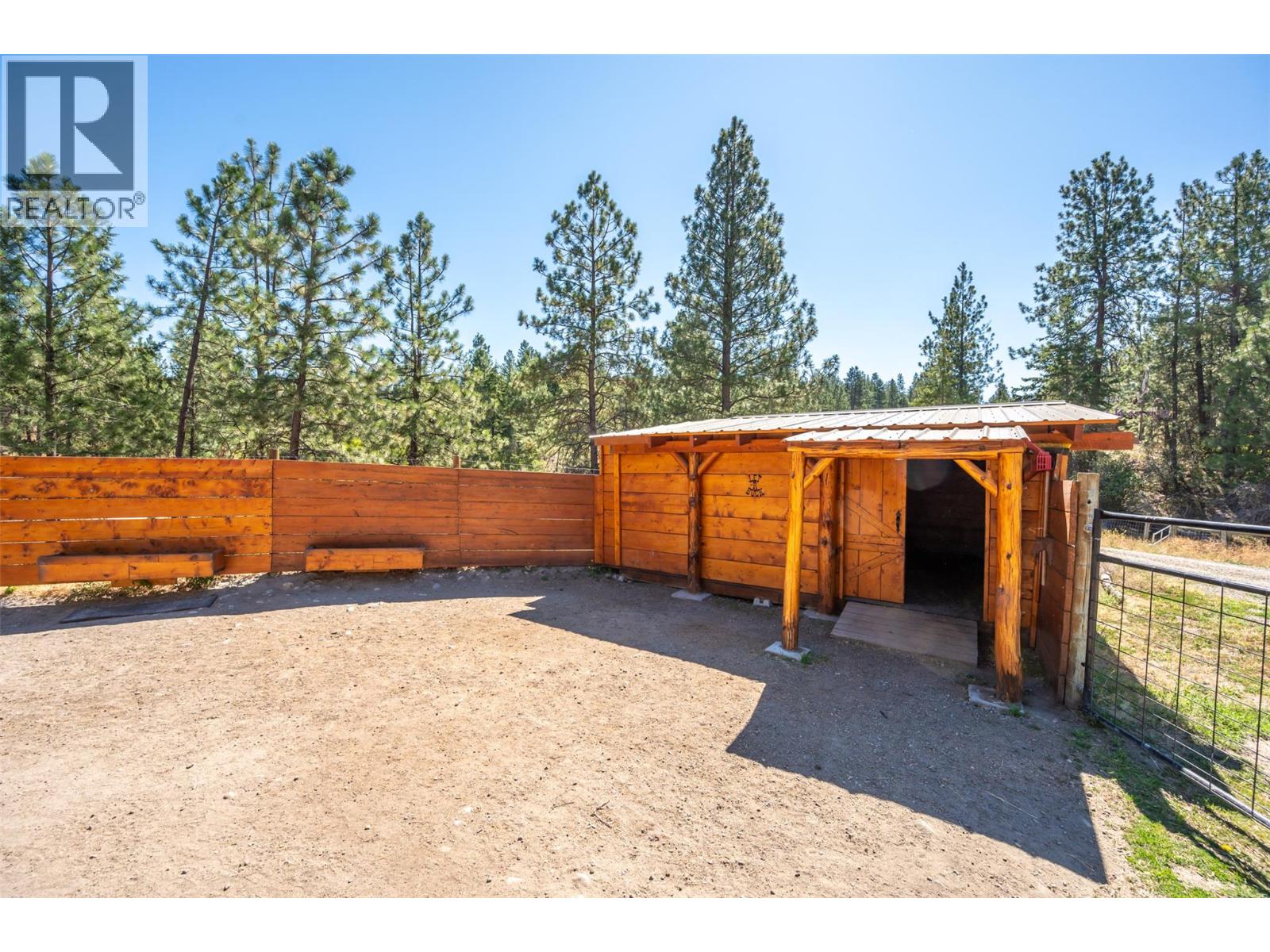 156 Porcupine Place, Oliver