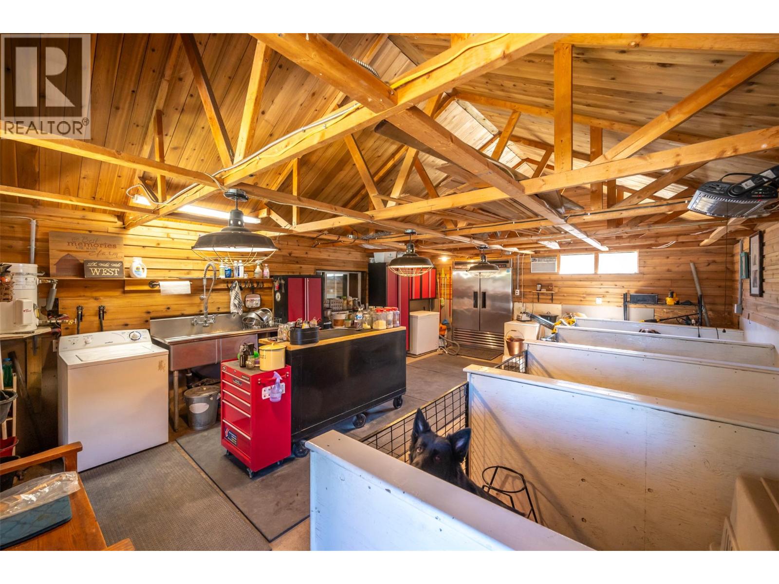 156 Porcupine Place, Oliver