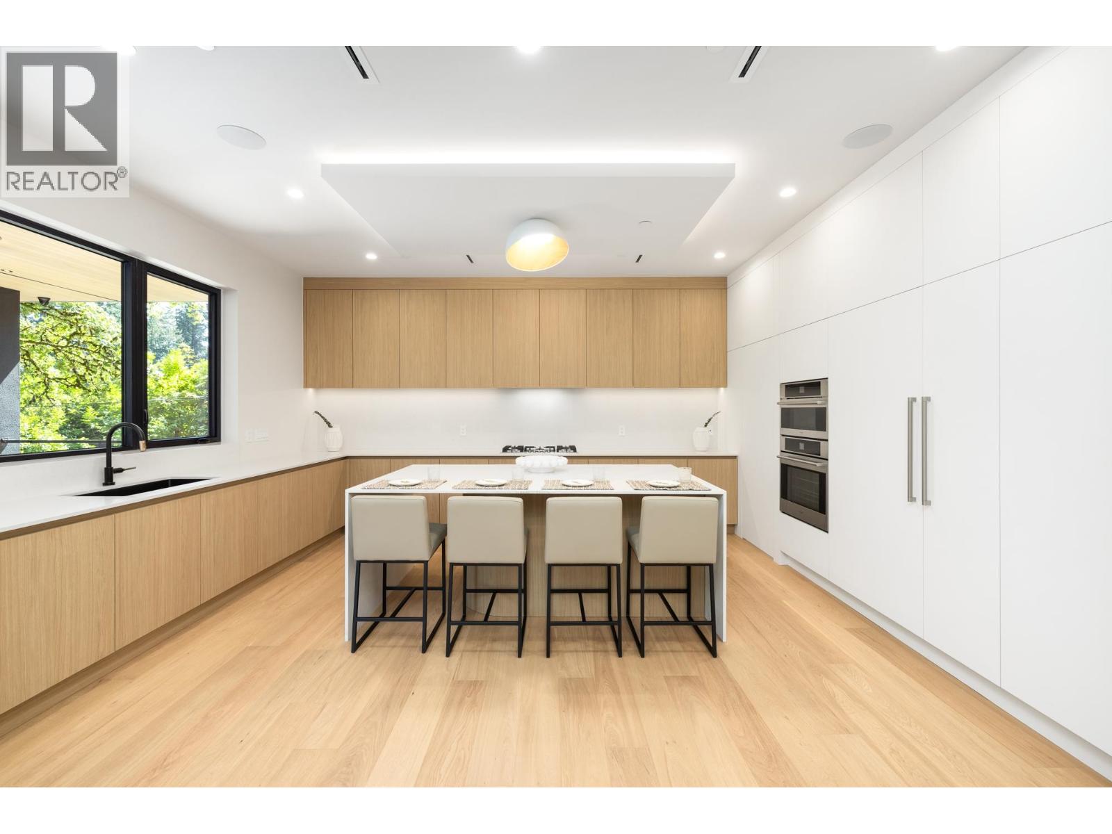 Photo 18 of 620 Kenwood Road, West Vancouver BC