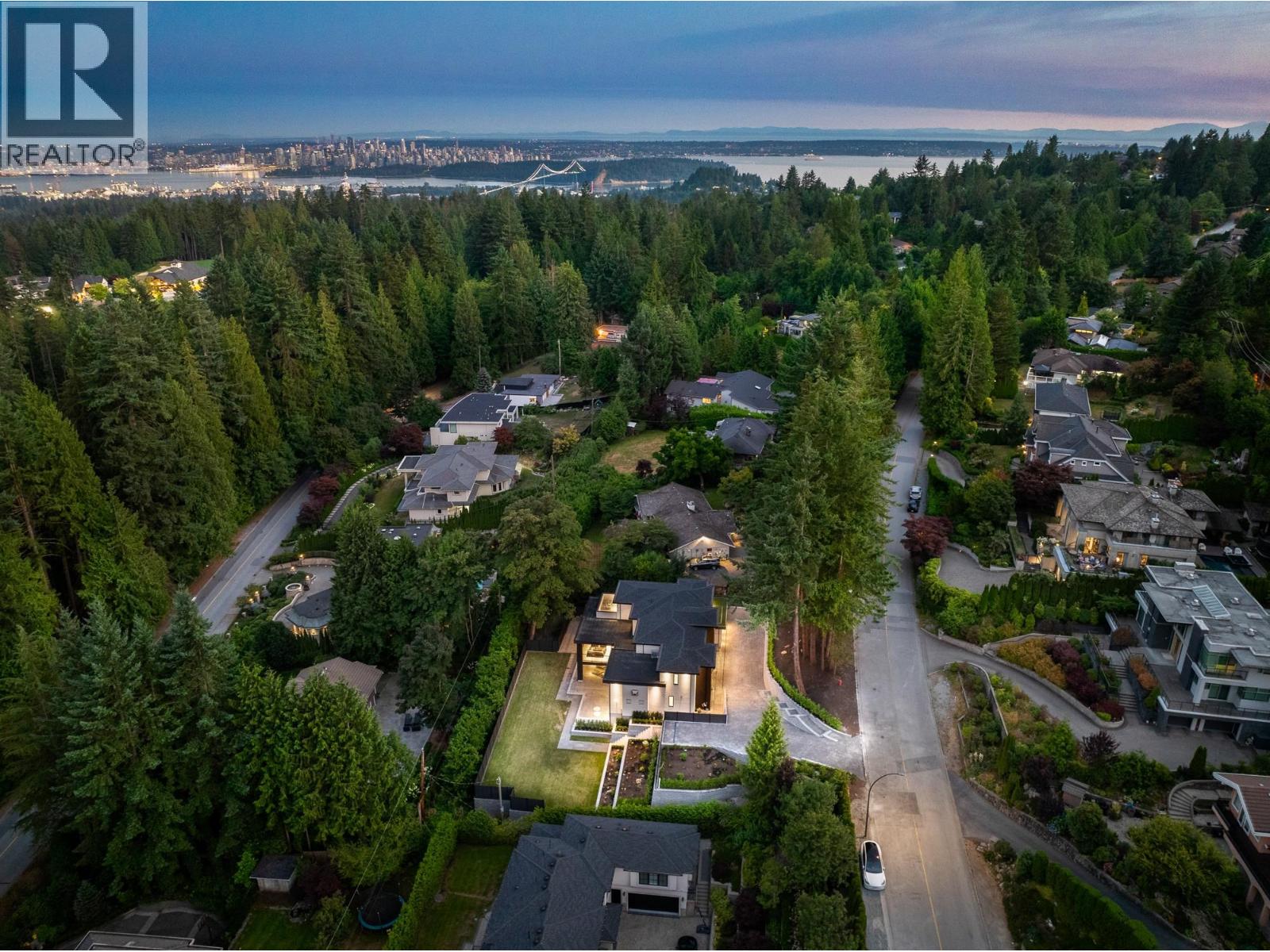 Photo 40 of 620 Kenwood Road, West Vancouver BC