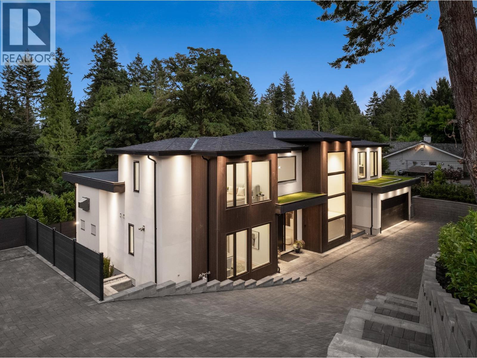 Photo 30 of 620 Kenwood Road, West Vancouver BC