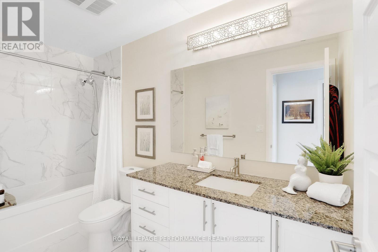 Photo 12 of 907 1035 Bank Street, Ottawa ON
