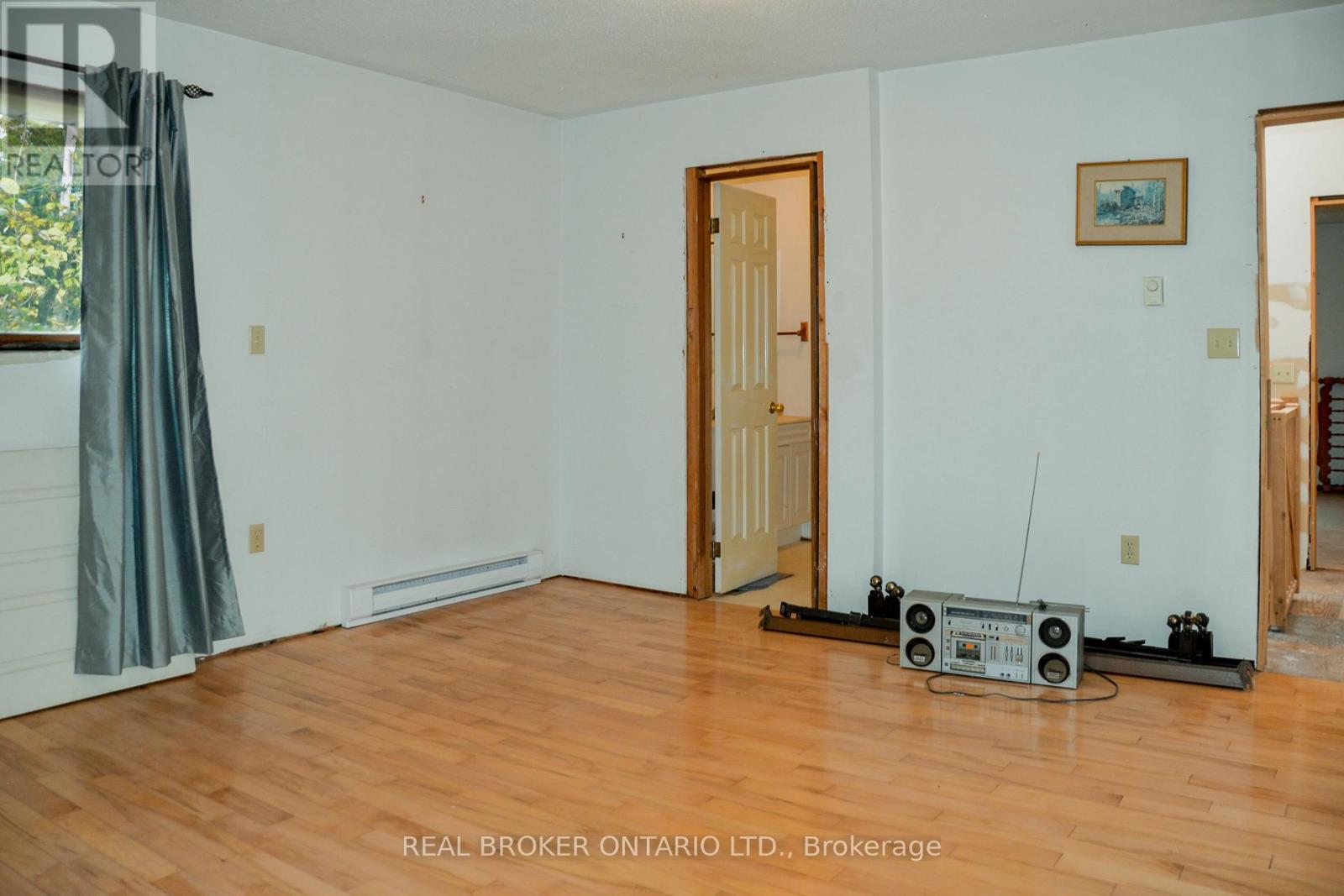 Photo 8 of 1361 Zealand Road, Frontenac ON