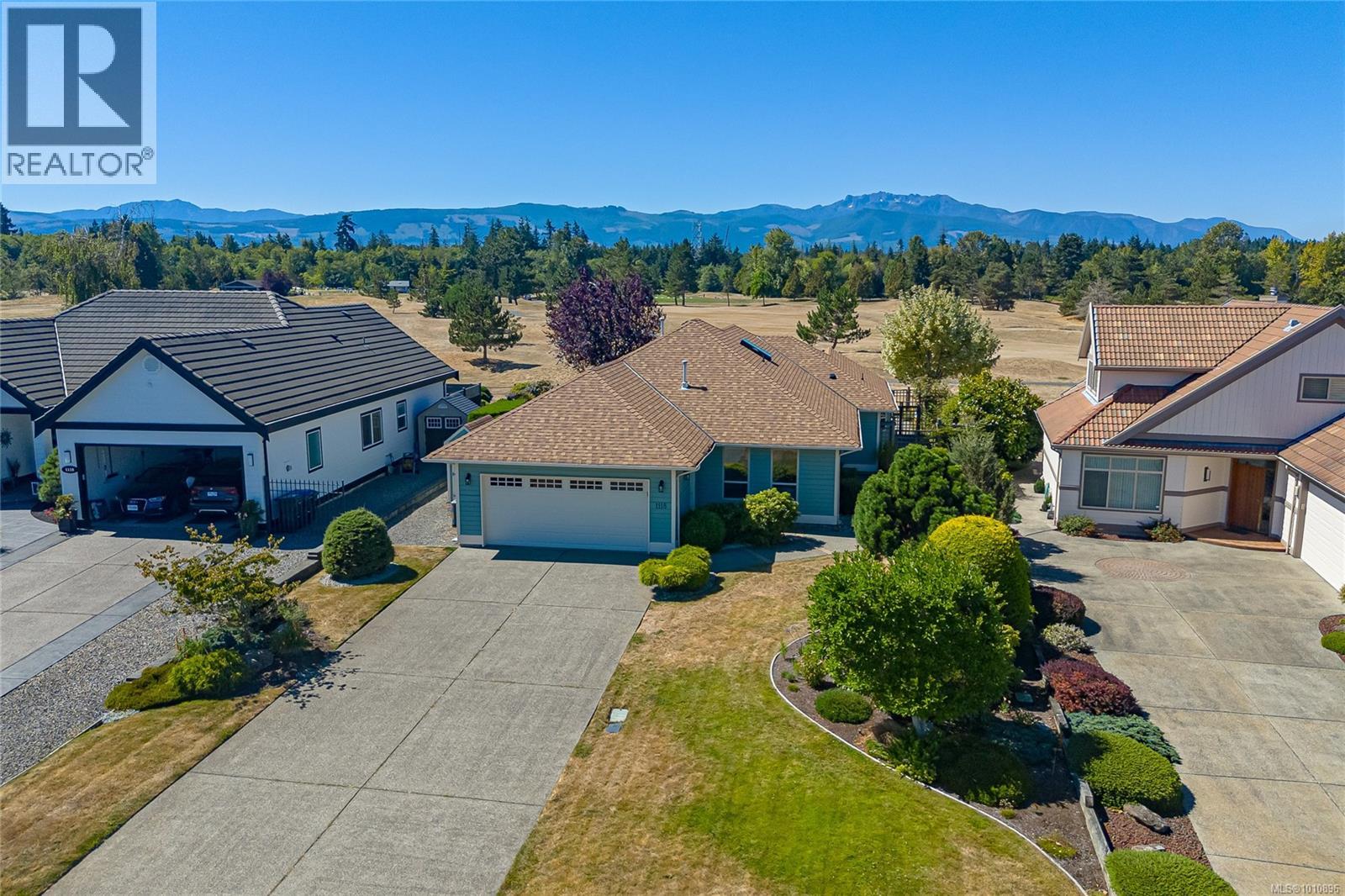 1118 Roberton Boulevard, French Creek