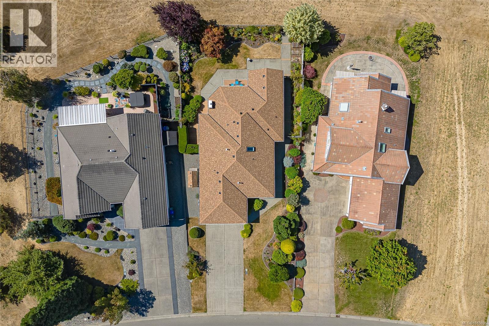  1118 Roberton Boulevard, French Creek