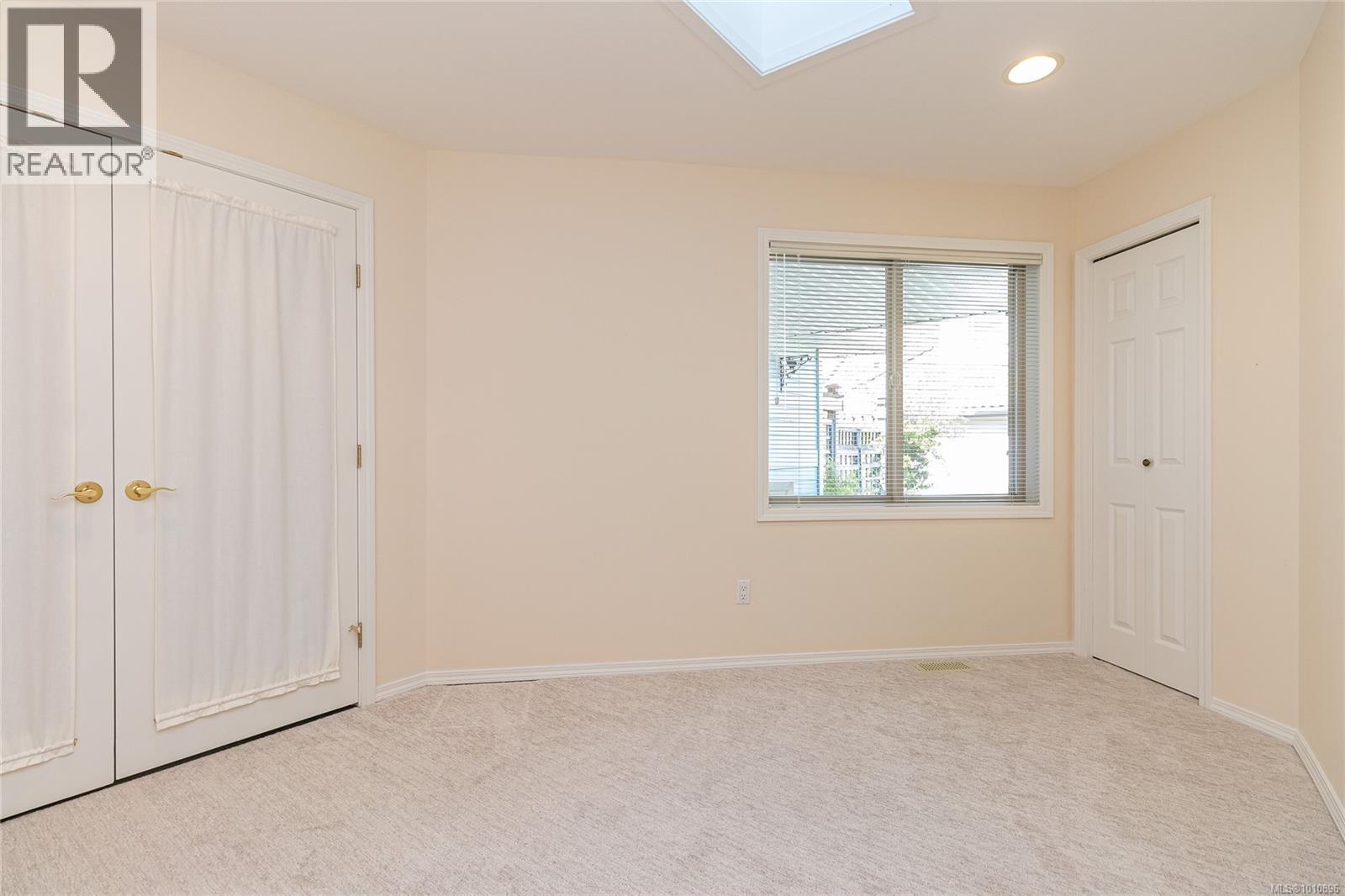  1118 Roberton Boulevard, French Creek