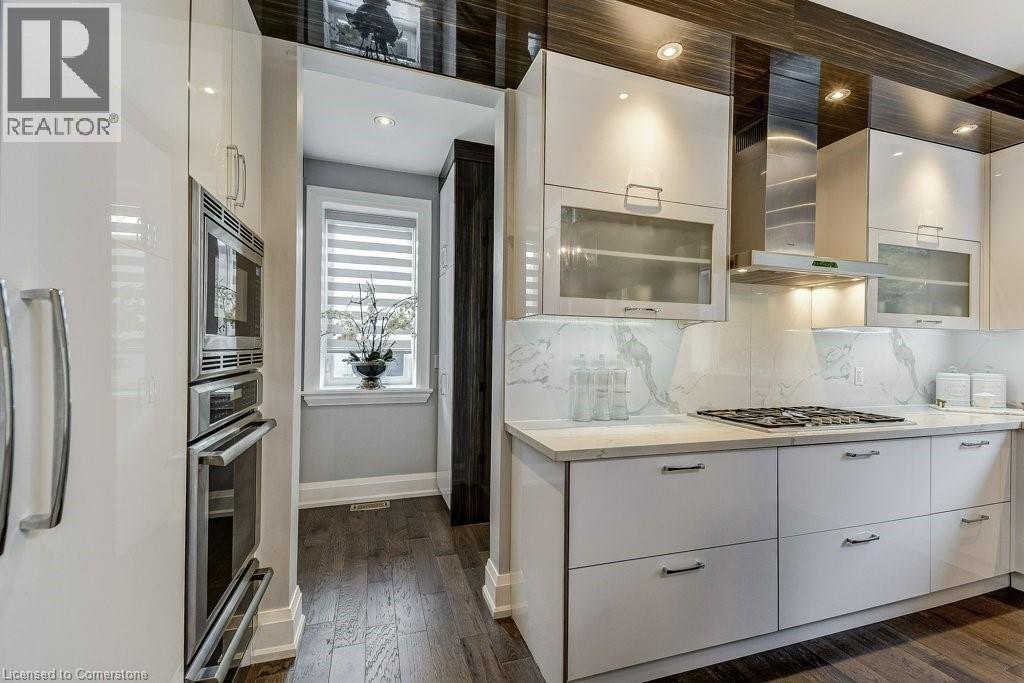 Photo 13 of 489 Willis Drive, Oakville ON