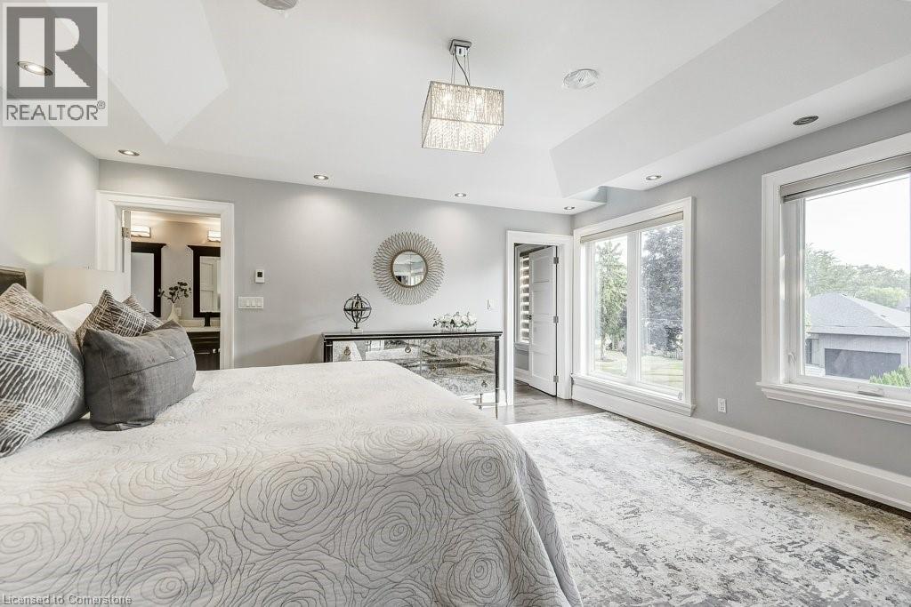 Photo 30 of 489 Willis Drive, Oakville ON