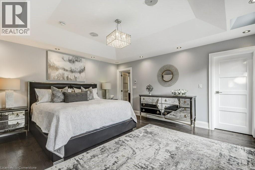 Photo 31 of 489 Willis Drive, Oakville ON
